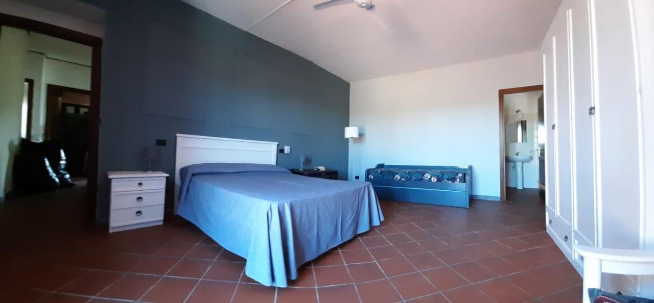Agriturismo Calendiluna Luni Exterior photo